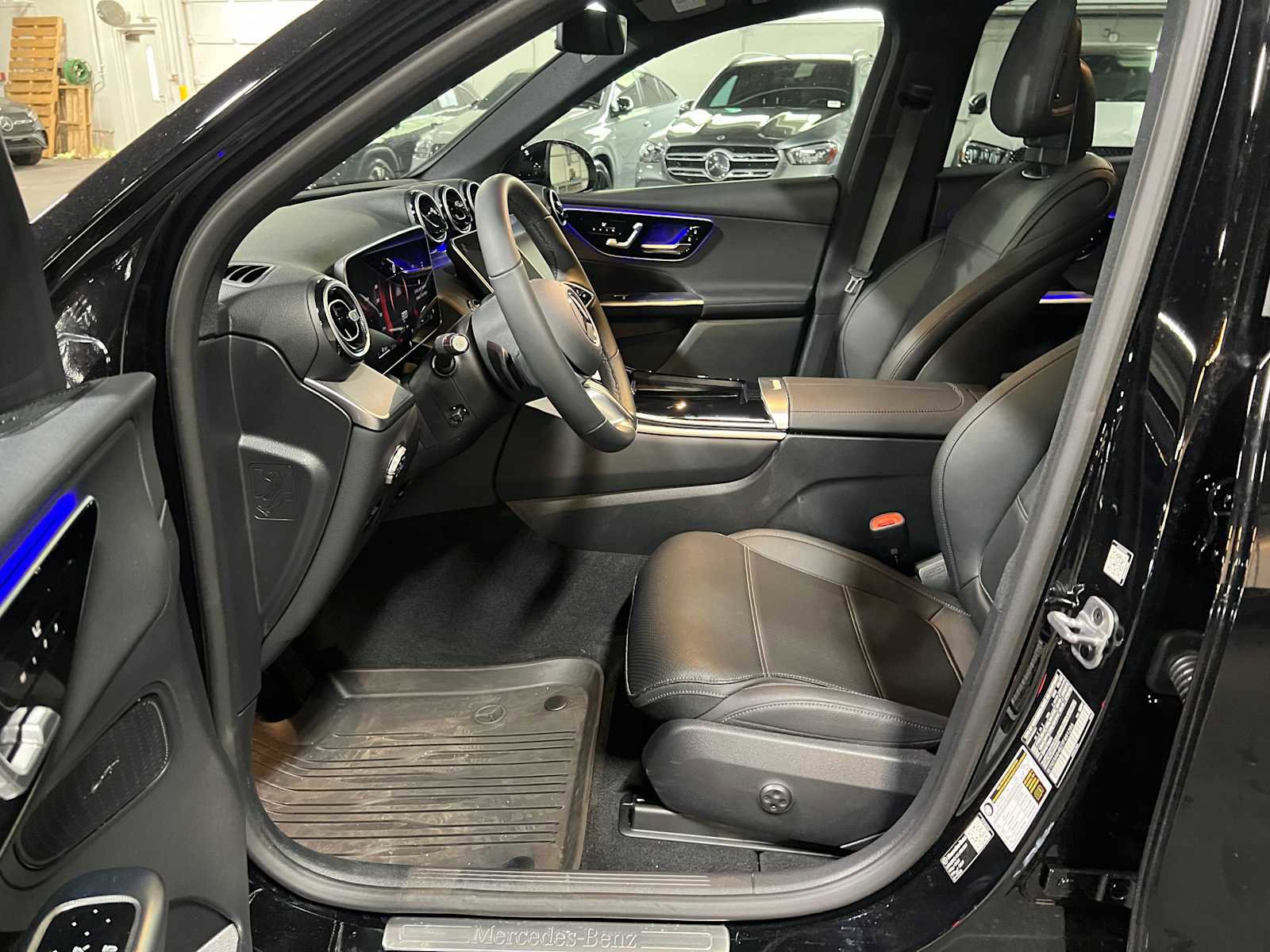 Used 2026 Mercedes-Benz GLC 300 4MATIC image 22