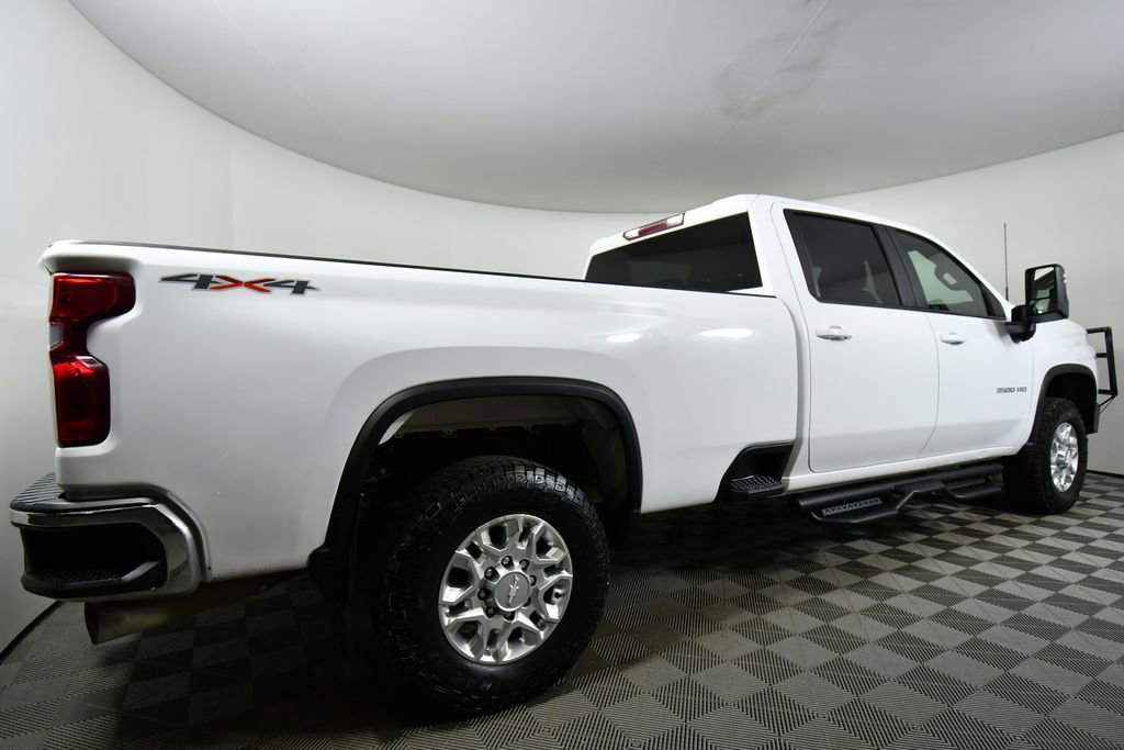 Used 2021 Chevrolet Silverado 3500 LT AWD/4WD image 10