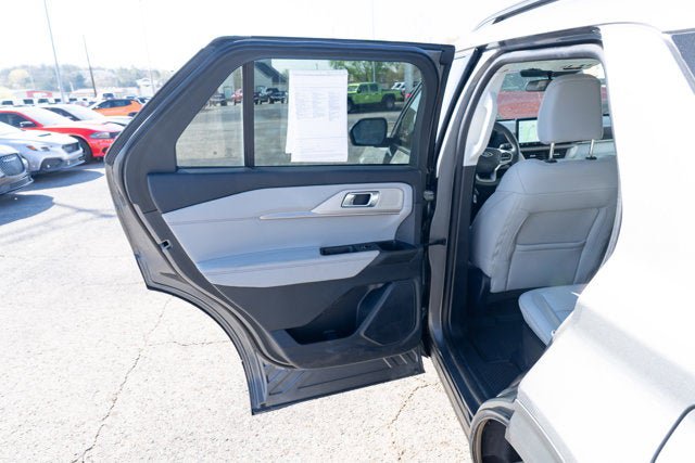 Used 2025 Ford Explorer Active w/ Active Comfort Package AWD/4WD image 11