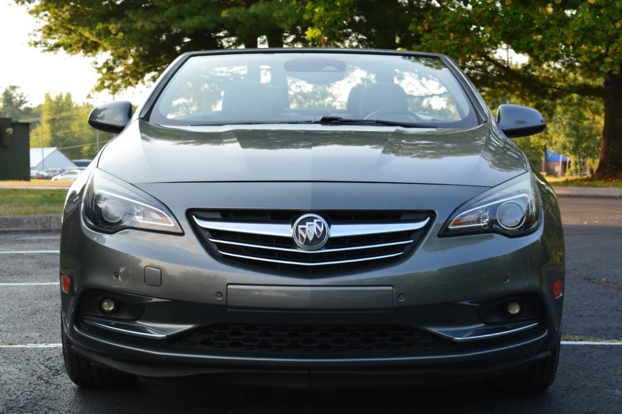 Used 2018 Buick Cascada Premium FWD image 2