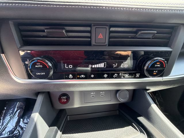 New 2026 Nissan Rogue SV w/ Cold Weather Package AWD/4WD image 16