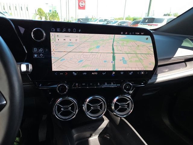 Used 2024 Chevrolet Blazer EV LT AWD/4WD image 17