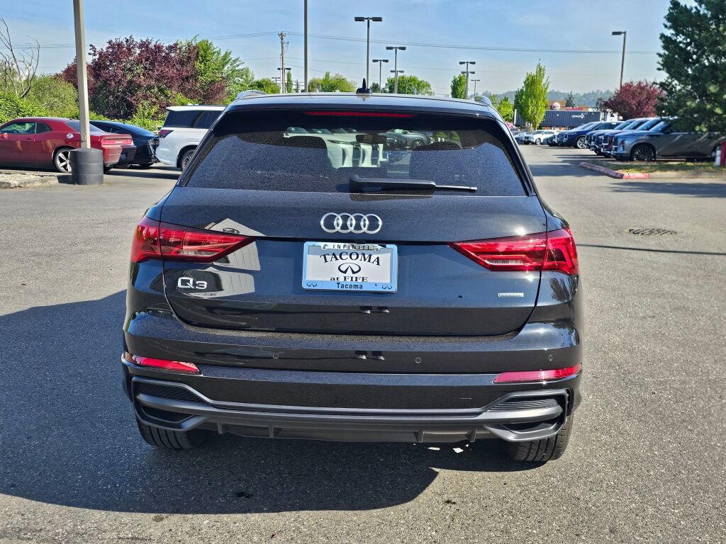 Used 2022 Audi Q3 2.0T Premium w/ Convenience Package AWD/4WD image 6