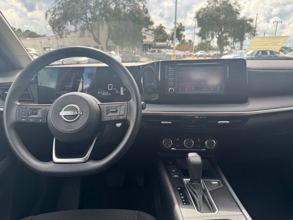 Used 2025 Nissan Kicks S FWD image 9