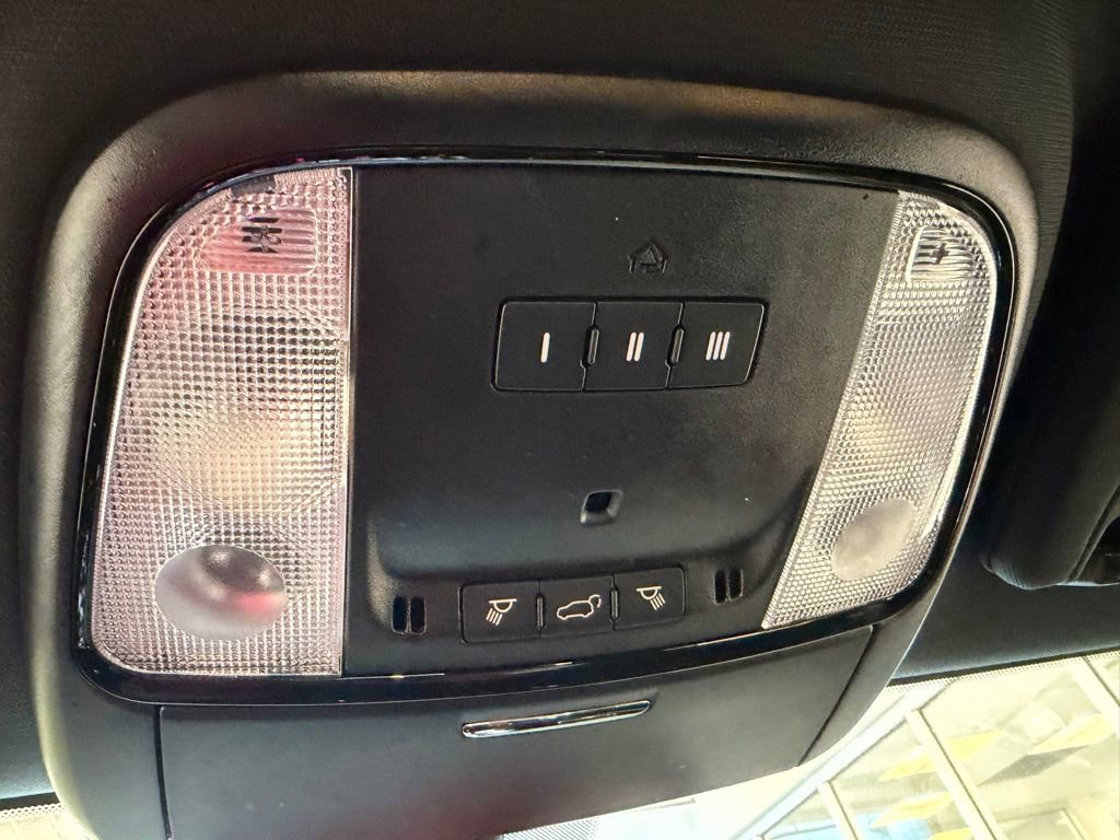 Used 2023 Dodge Durango GT image 16