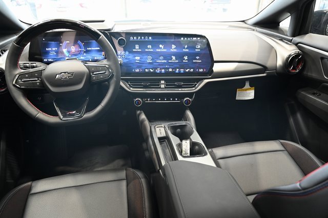 New 2025 Chevrolet Equinox EV RS image 12