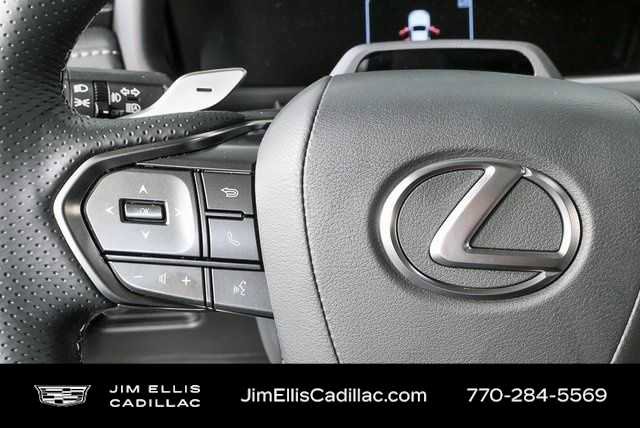 Used 2025 Lexus LX 700h F Sport image 21