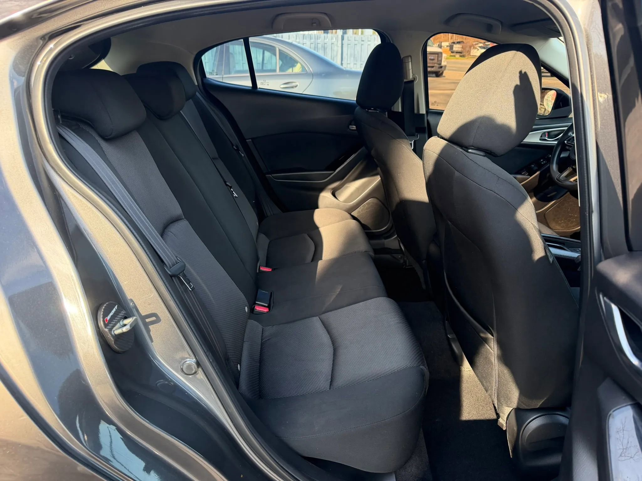 Used 2017 MAZDA MAZDA3 Sport image 18