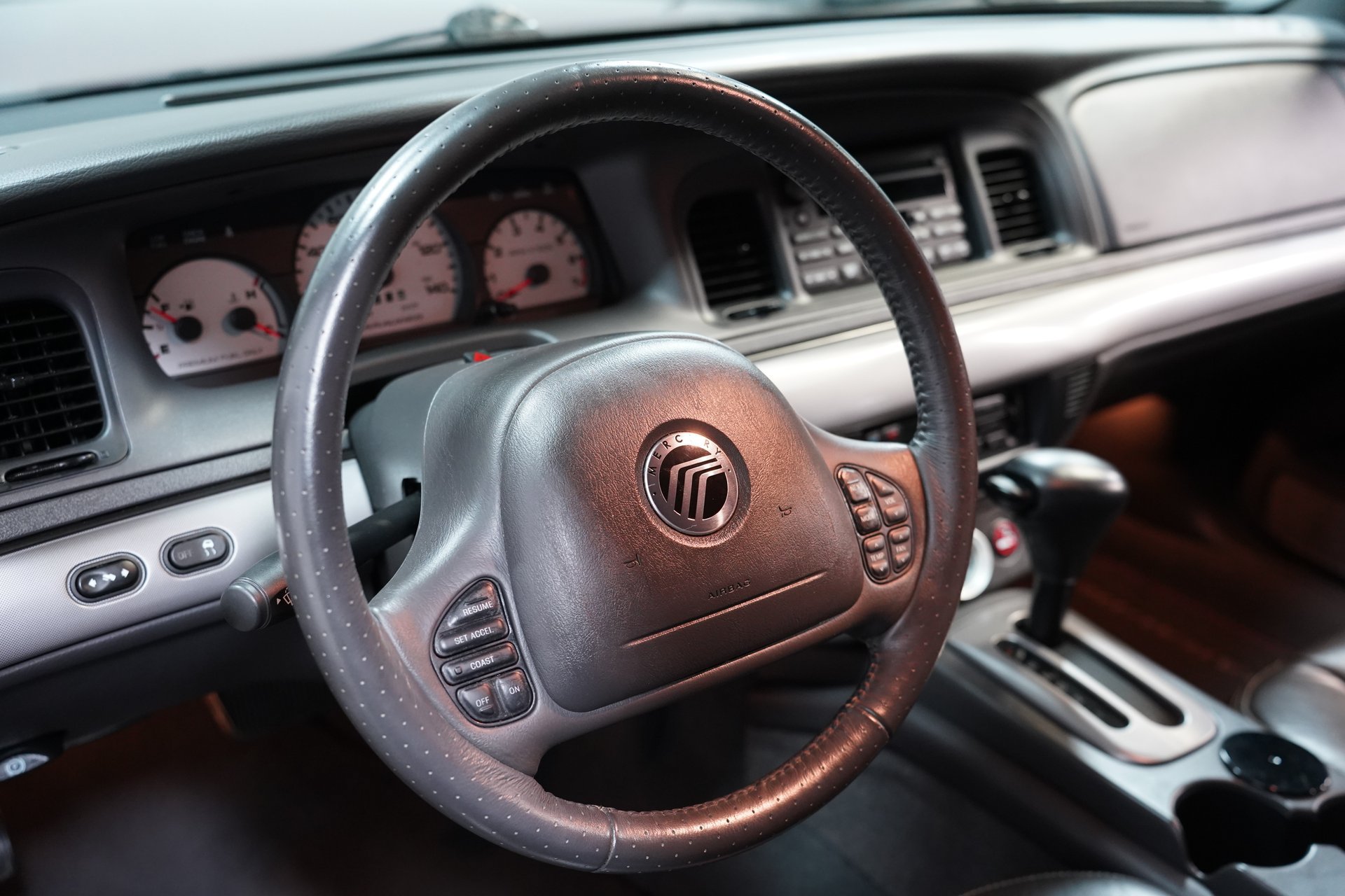 Used 2004 Mercury Marauder RWD image 30