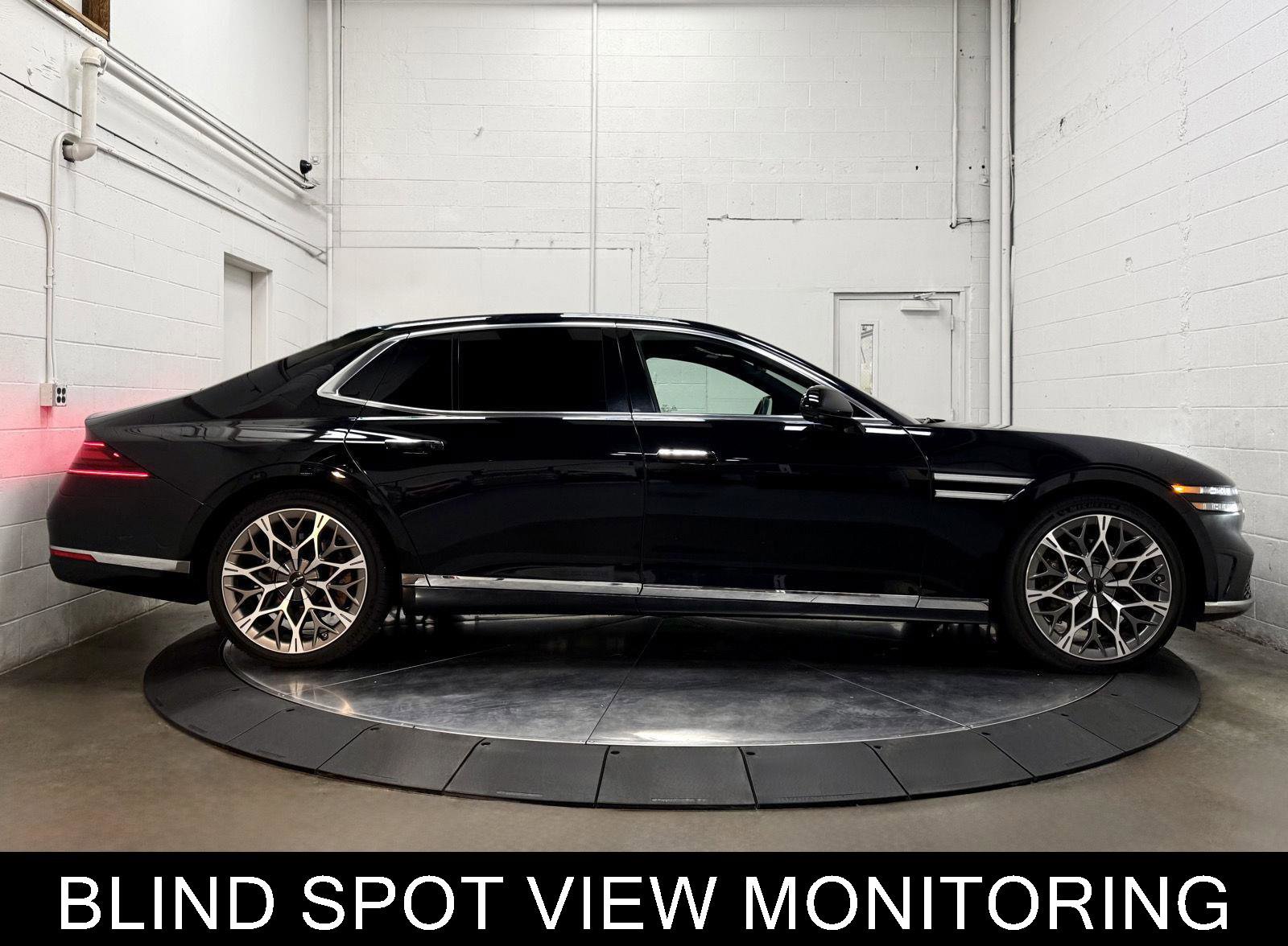 Used 2023 Genesis G90 3.5T AWD/4WD image 9