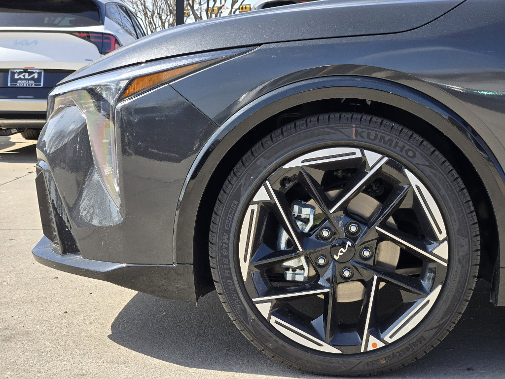 New 2026 Kia K4 GT-Line image 5