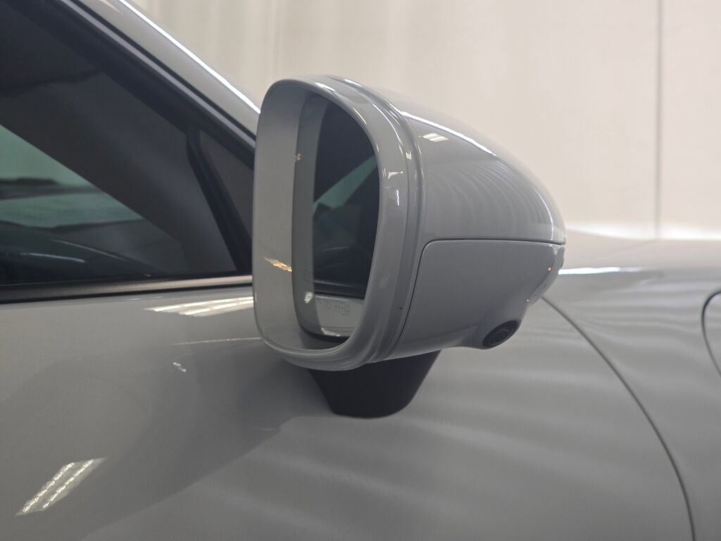 Certified 2023 Porsche 911 Targa 4 GTS image 30