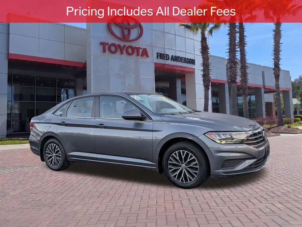 Used 2020 Volkswagen Jetta SE w/ SE Cold Weather Package FWD image 1