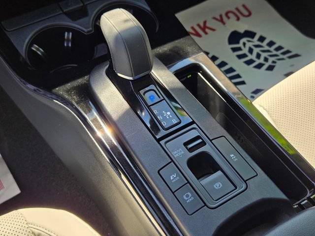 Used 2023 Toyota Prius XLE FWD image 21