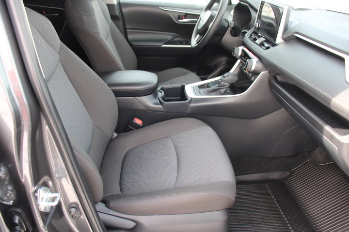 Certified 2025 Toyota RAV4 XLE w/ Convenience Package image 21