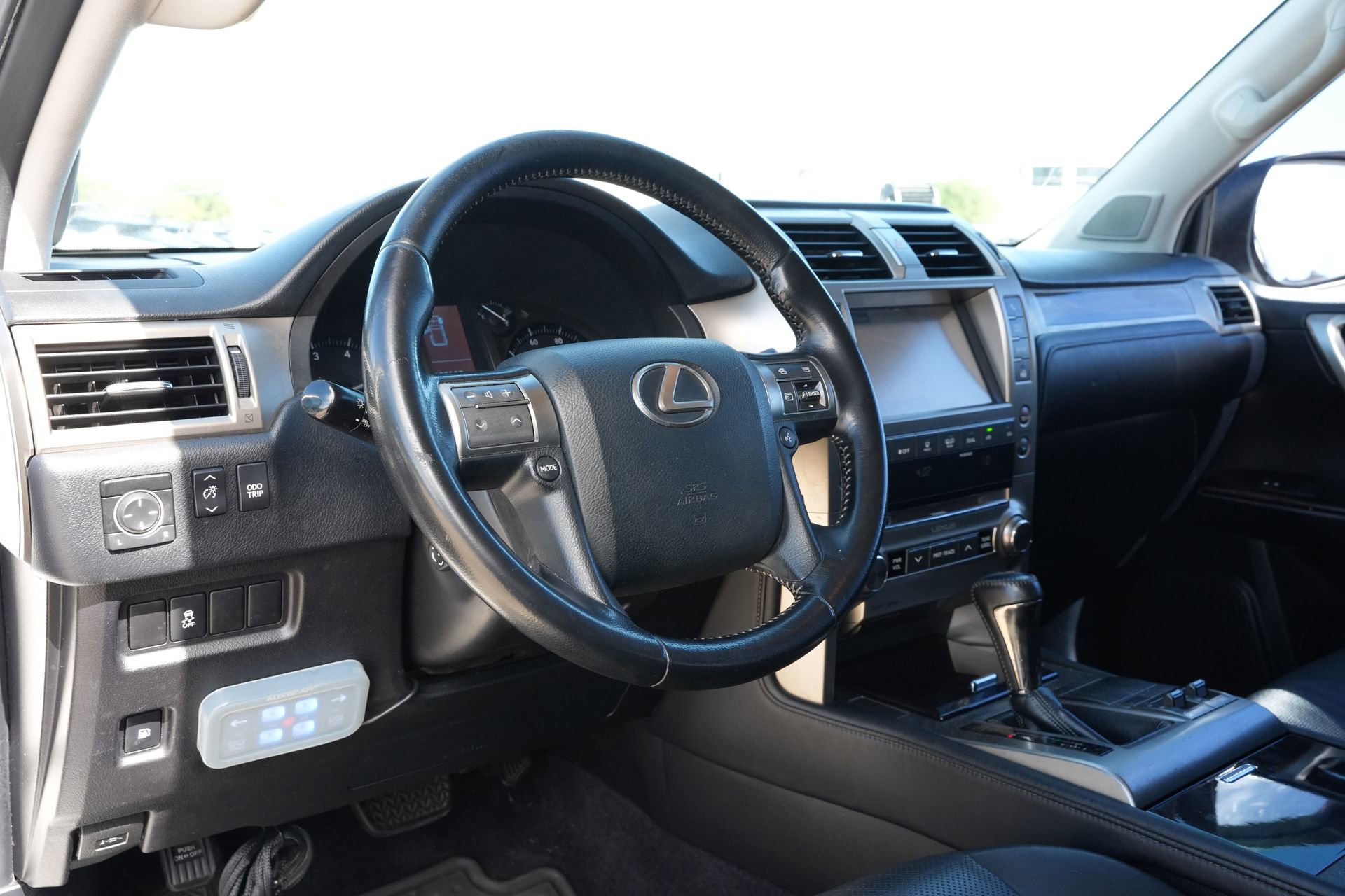 Used 2014 Lexus GX 460 image 17