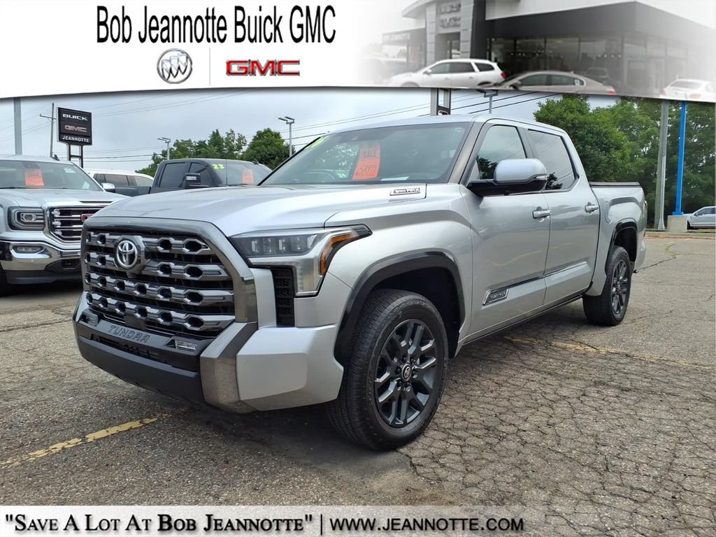 Used 2025 Toyota Tundra Platinum AWD/4WD image 1