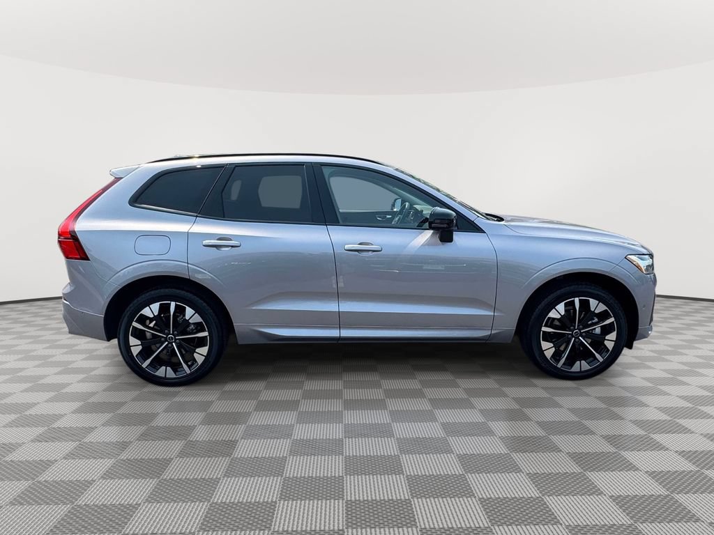 Certified 2026 Volvo XC60 B5 Plus w/ Protection Package Premier AWD/4WD image 3
