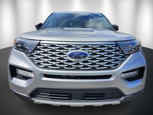 Used 2020 Ford Explorer Platinum w/ Premium Technology Package image 2