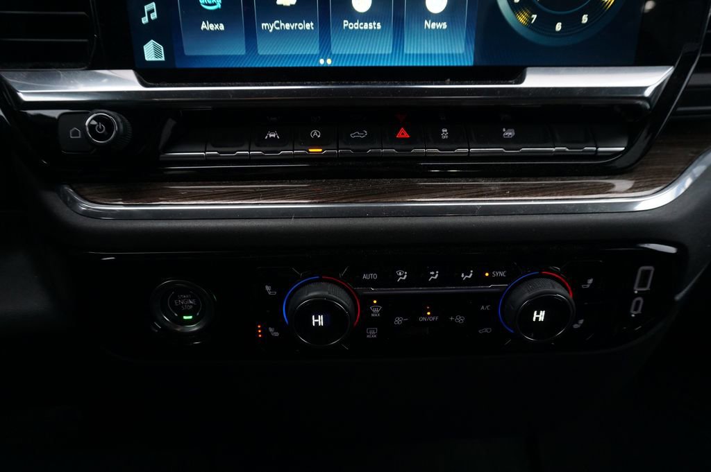 Used 2024 Chevrolet Silverado 1500 LT image 13