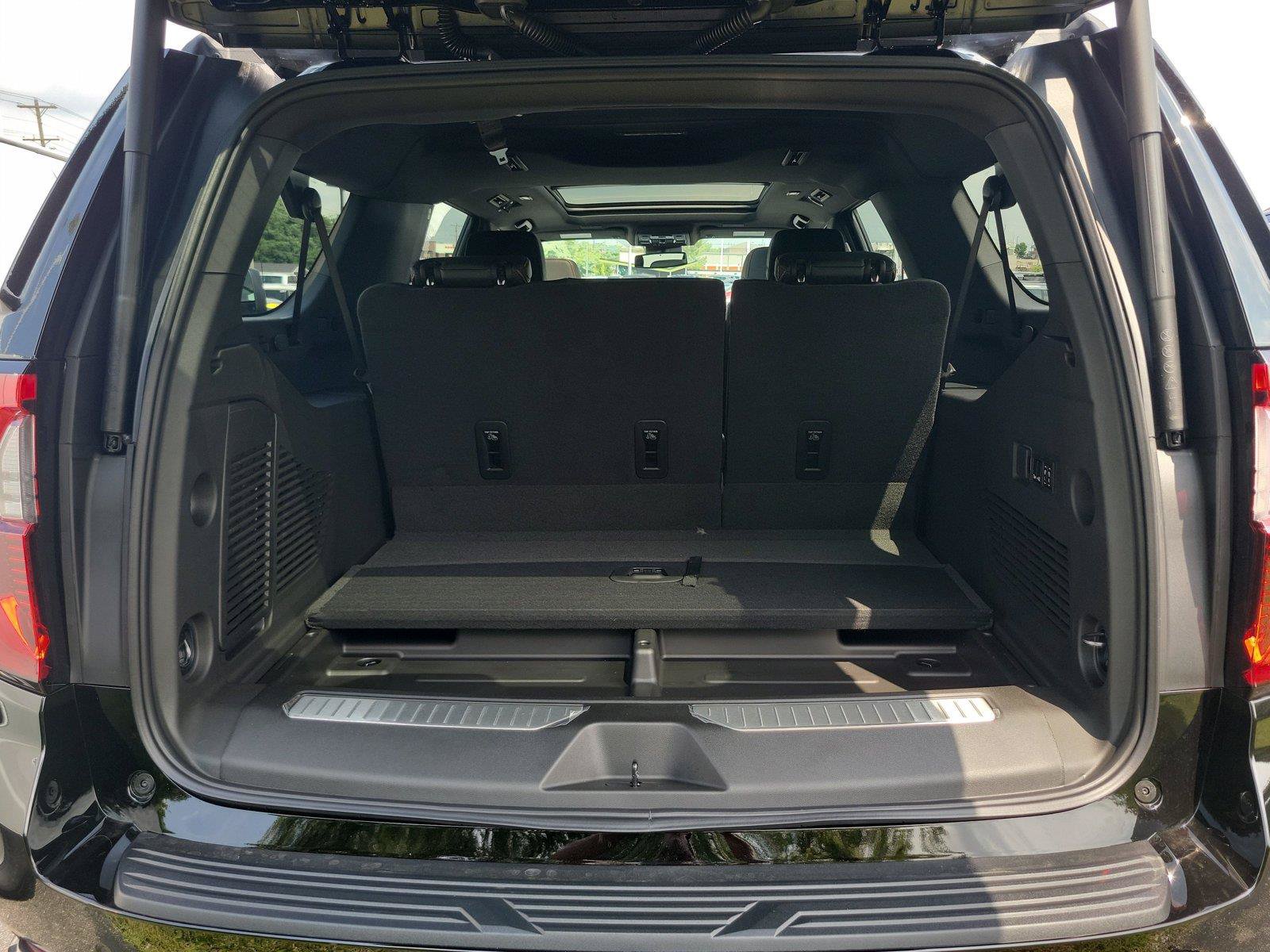 New 2026 GMC Yukon XL AT4 AWD/4WD image 7