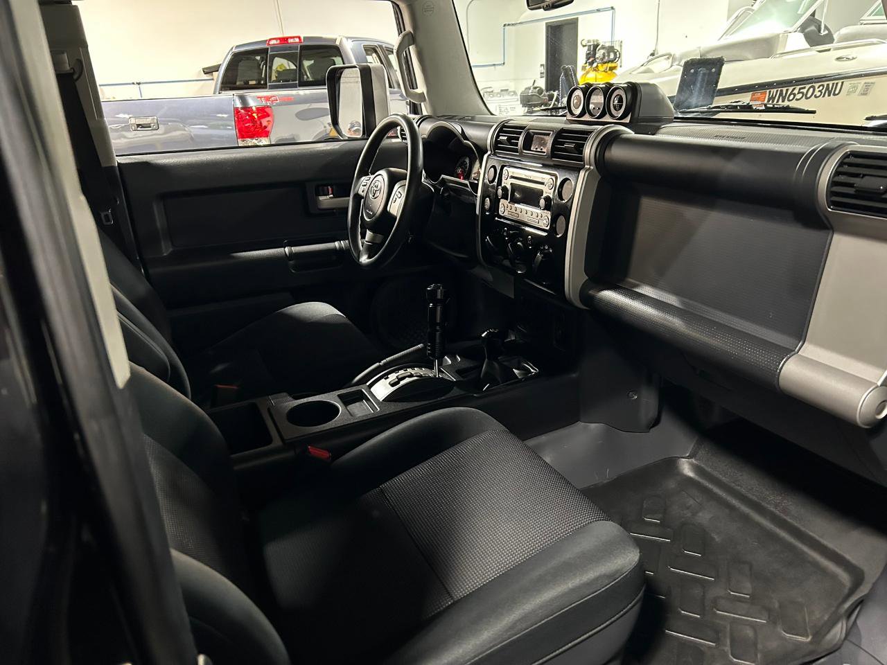 Used 2013 Toyota FJ Cruiser 4WD w/ Convenience Pkg image 10