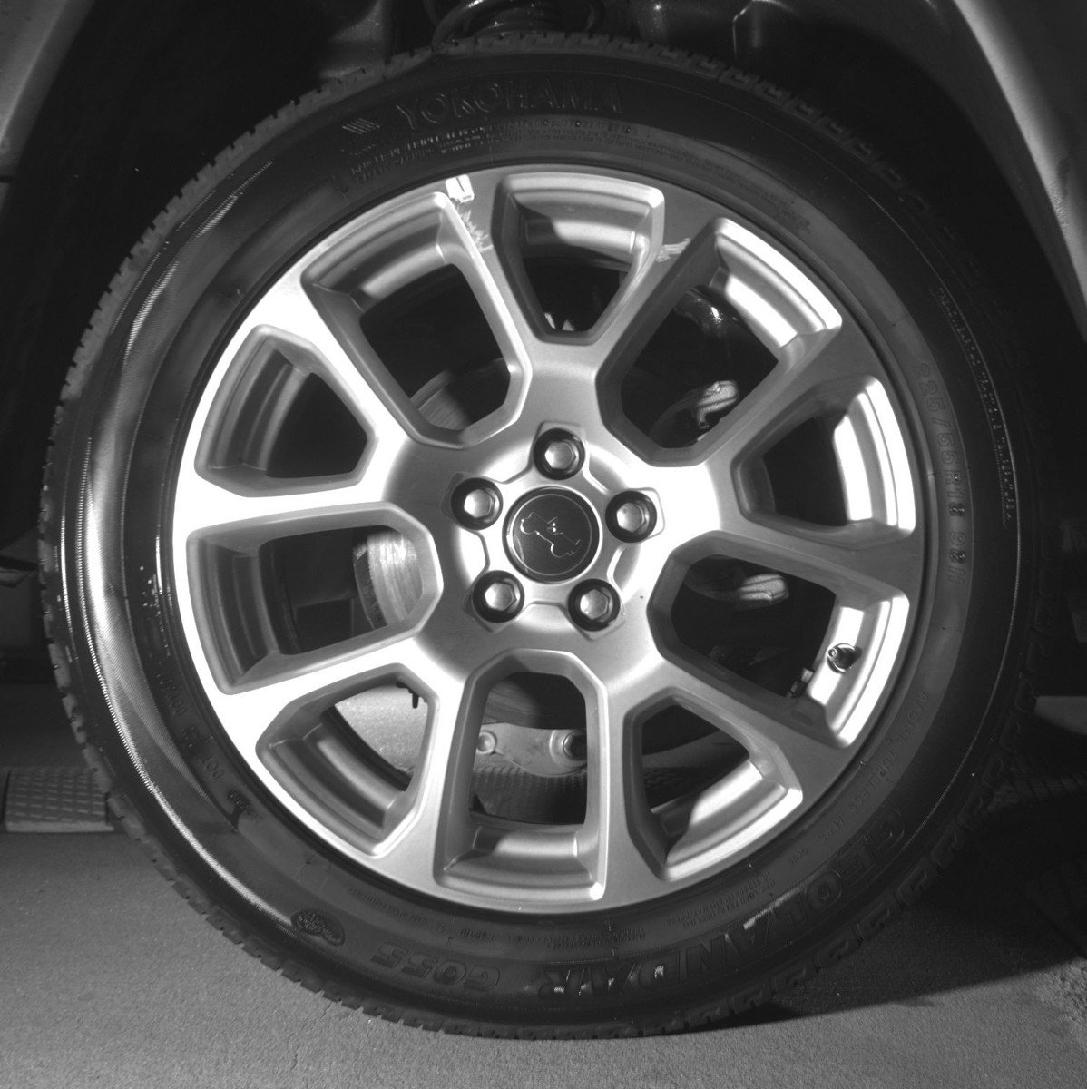 Used 2025 Jeep Compass Limited image 15