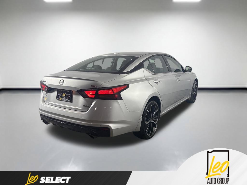 Used 2025 Nissan Altima 2.5 SR w/ SR Premium Package AWD/4WD image 5
