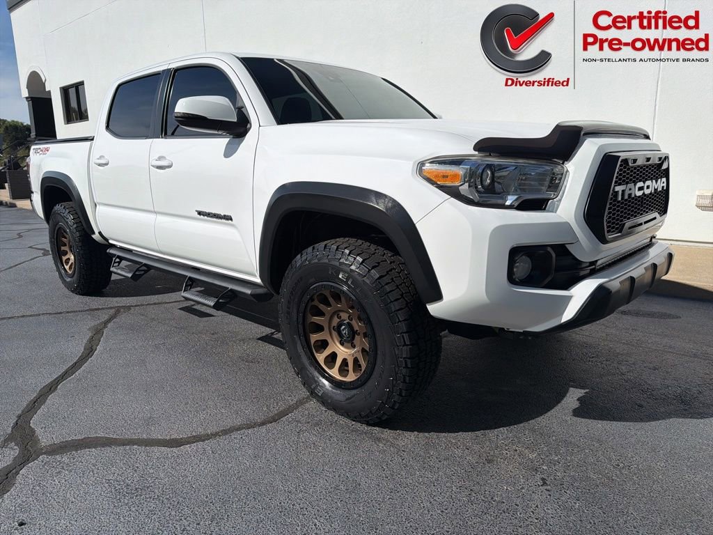 Used 2020 Toyota Tacoma TRD Off-Road AWD/4WD image 2