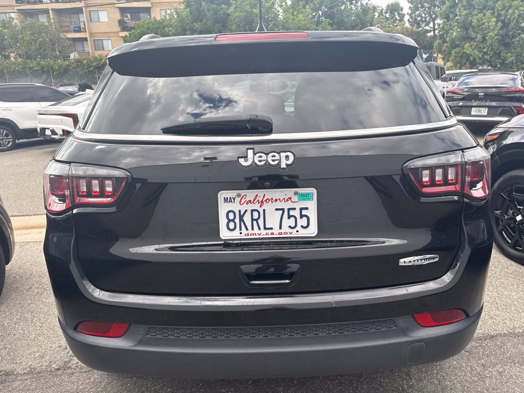 Used 2019 Jeep Compass Latitude w/ Popular Equipment Group FWD image 10