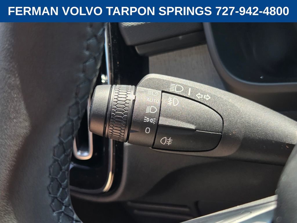 New 2026 Volvo EX40 Plus AWD/4WD image 32