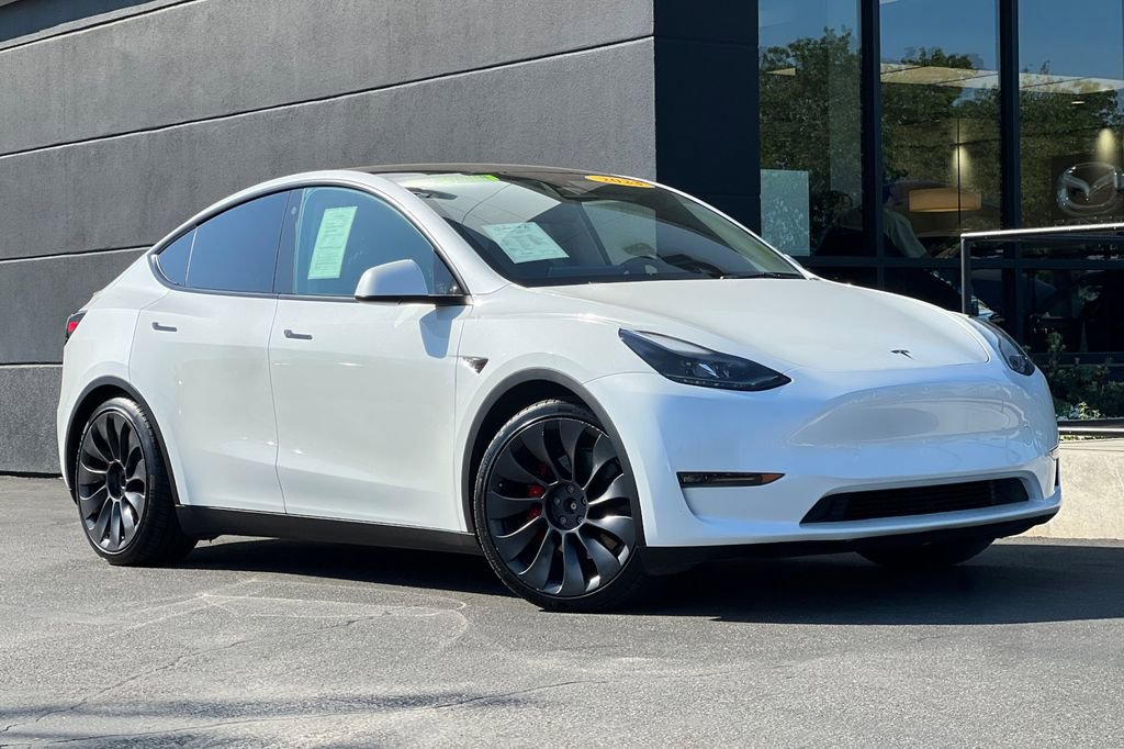 Used 2023 Tesla Model Y Performance image 3