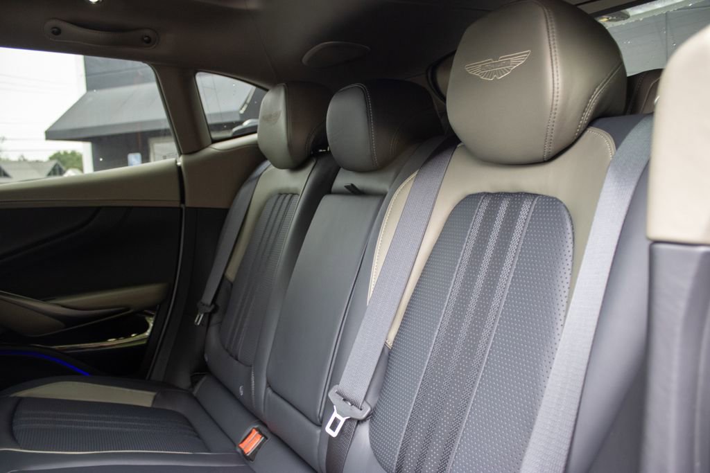 New 2025 Aston Martin DBX 707 image 19