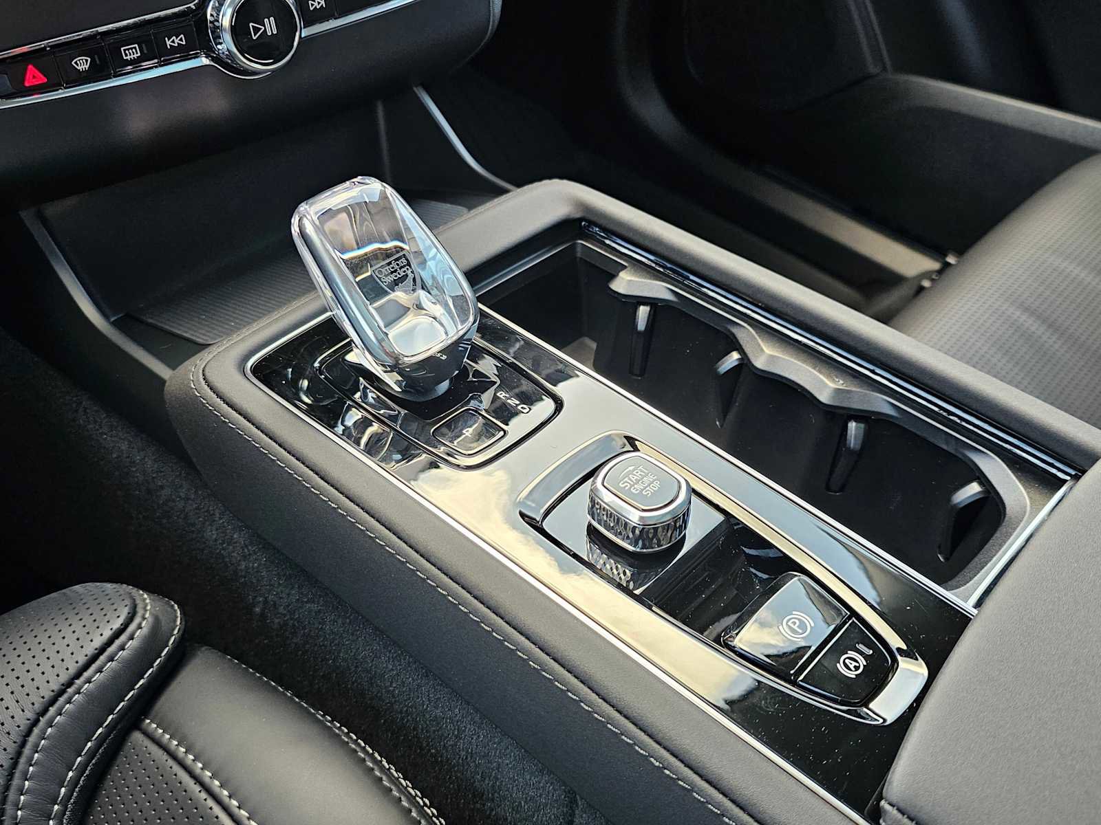 New 2026 Volvo XC90 B6 Ultra w/ Lounge Package image 23