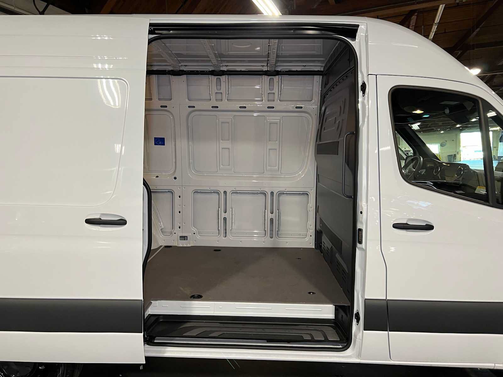 Used 2026 Mercedes-Benz Sprinter 2500 image 13