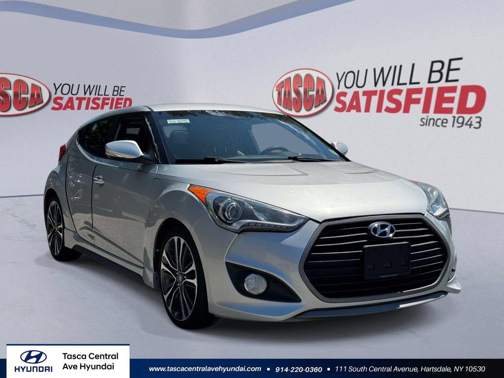 Used 2016 Hyundai Veloster Turbo FWD image 1