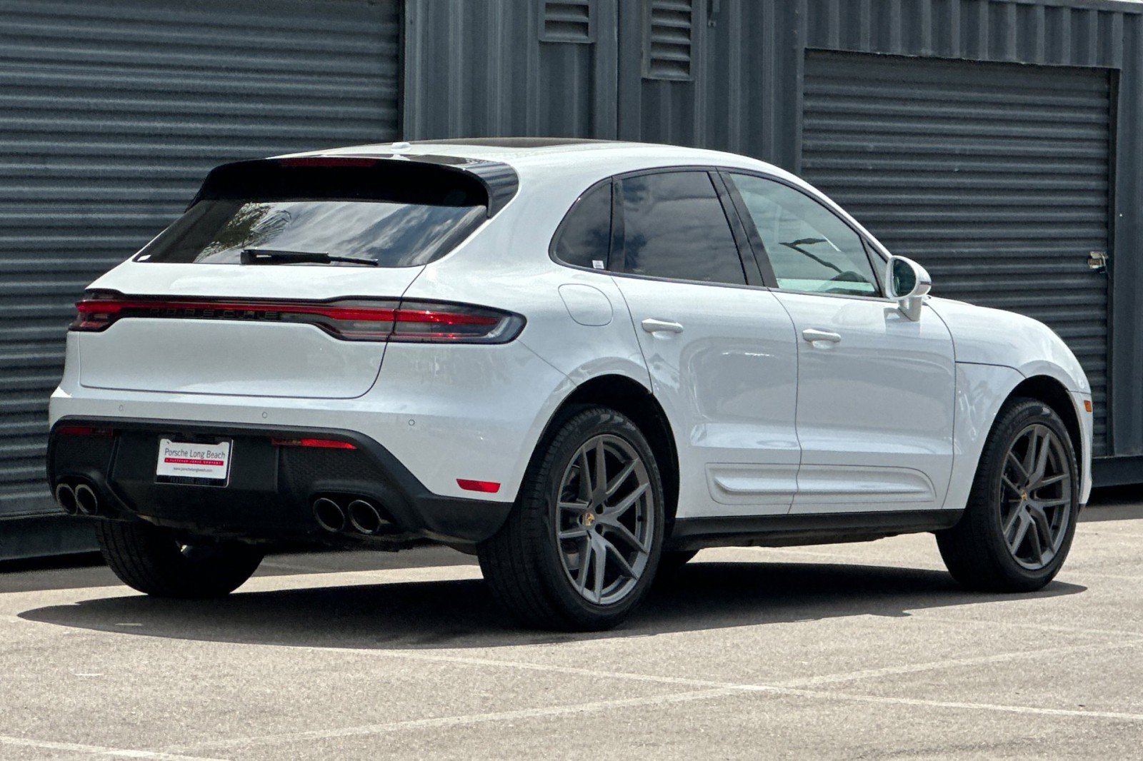 Used 2026 Porsche Macan AWD/4WD image 8
