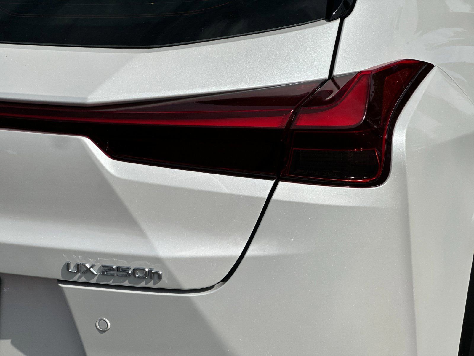 Used 2024 Lexus UX 250h FWD image 33
