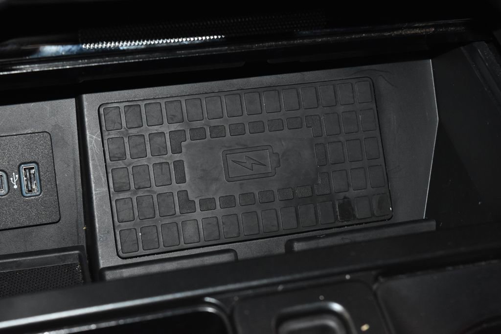 Used 2022 Ford F150 Platinum w/ Equipment Group 701A High image 18