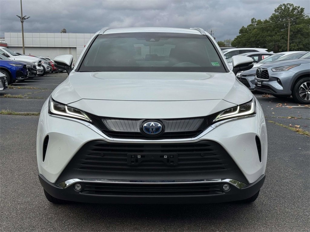 Used 2024 Toyota Venza XLE image 24