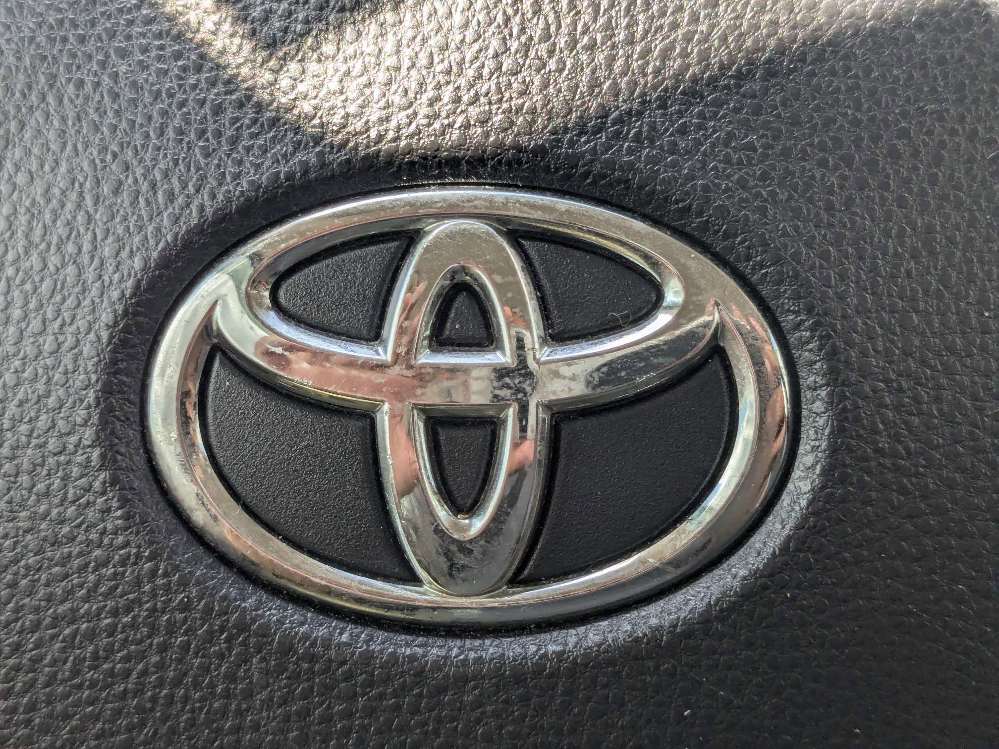 Used 2021 Toyota Corolla LE FWD image 32