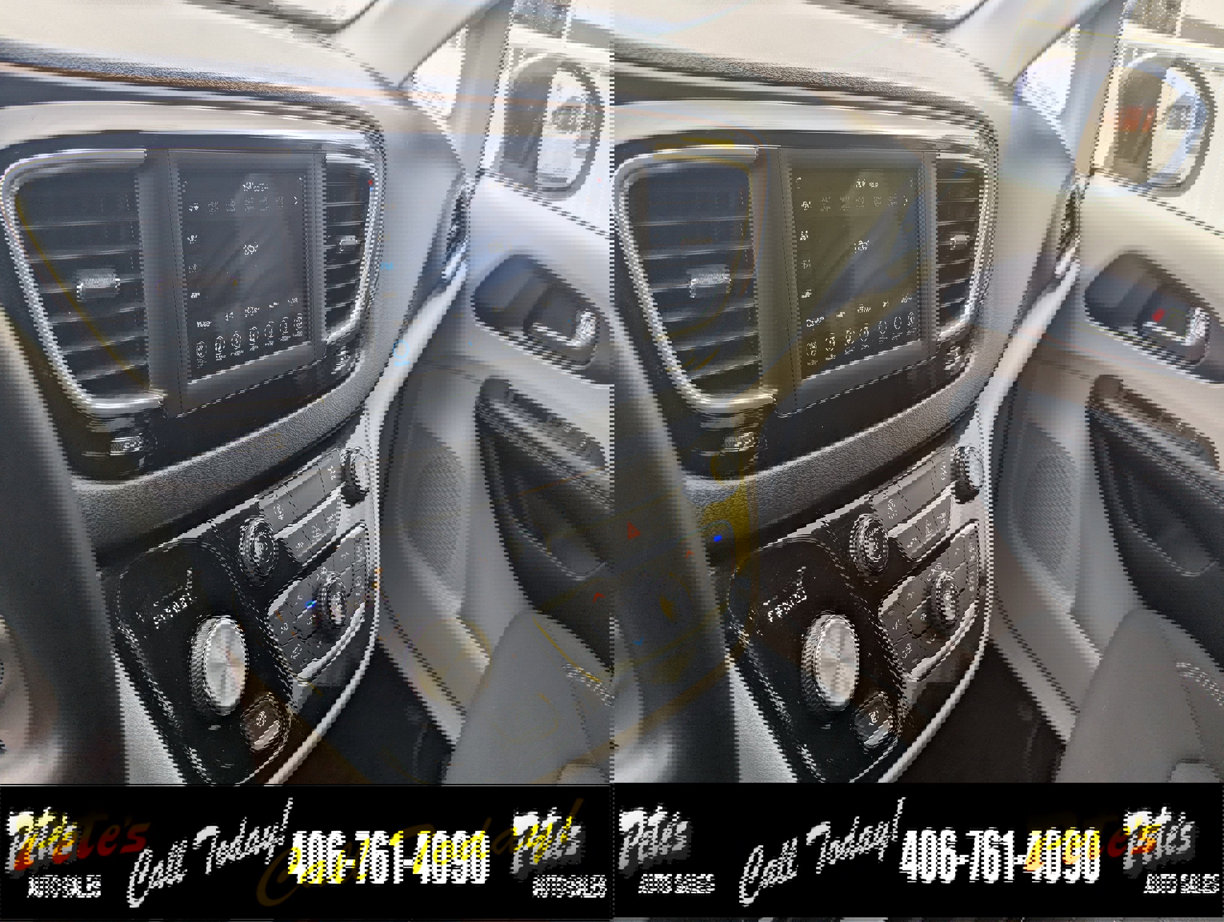 Used 2021 Chrysler Voyager LX image 20