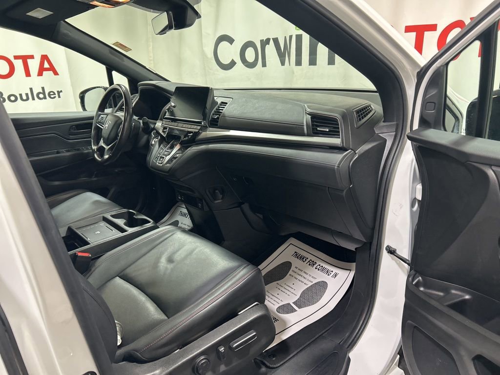 Used 2025 Honda Odyssey Sport-L image 12