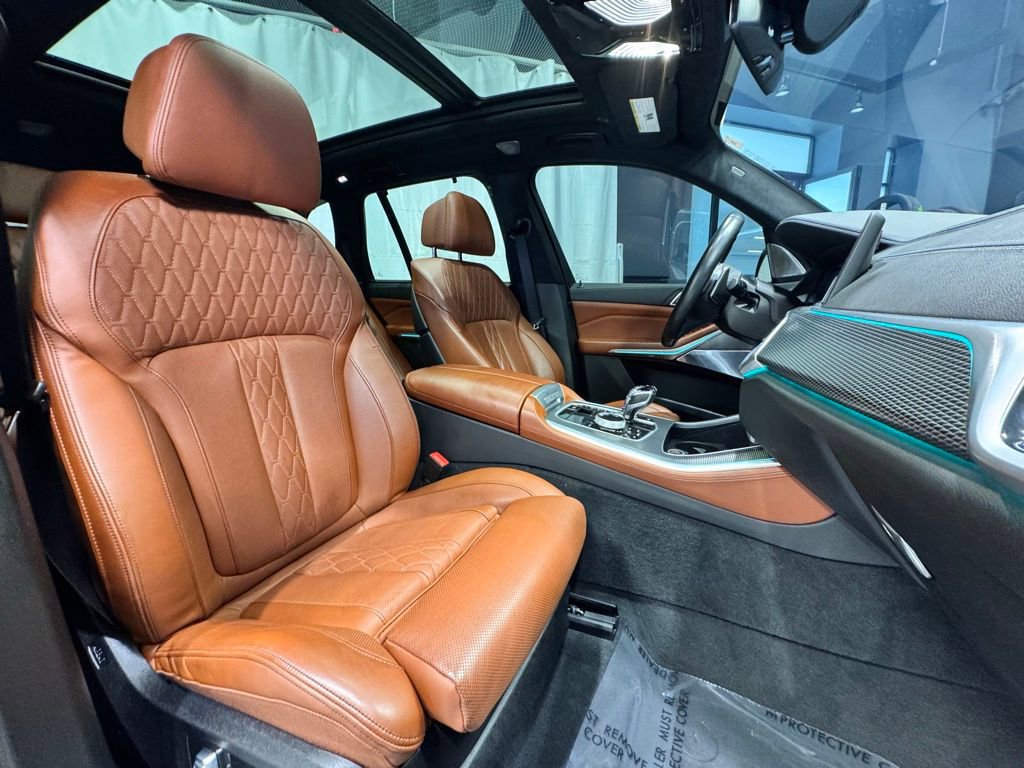 Used 2023 BMW X5 M50i w/ Executive Package image 29