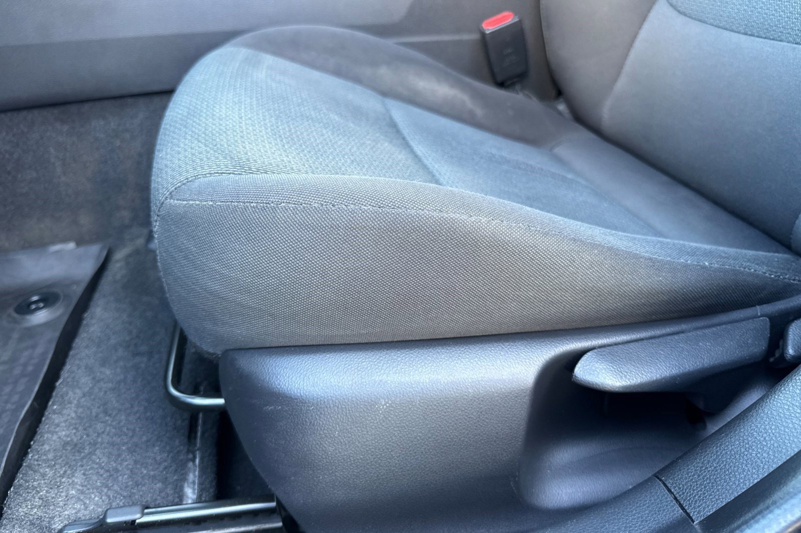 Used 2023 Toyota Prius LE image 14