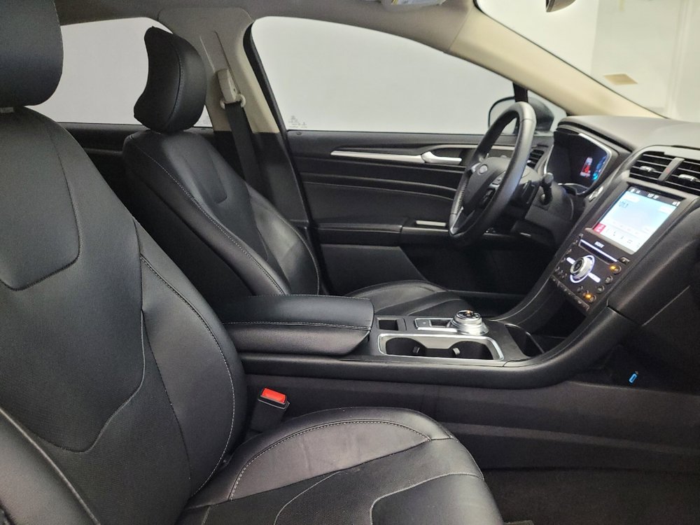 Used 2017 Ford Fusion Titanium image 21