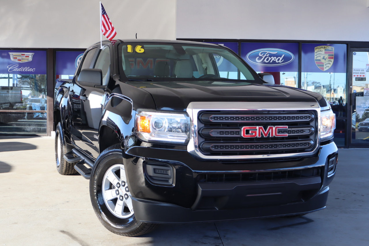 Used 2016 GMC Canyon 2WD Crew Cab w/ Convenience Package image 2
