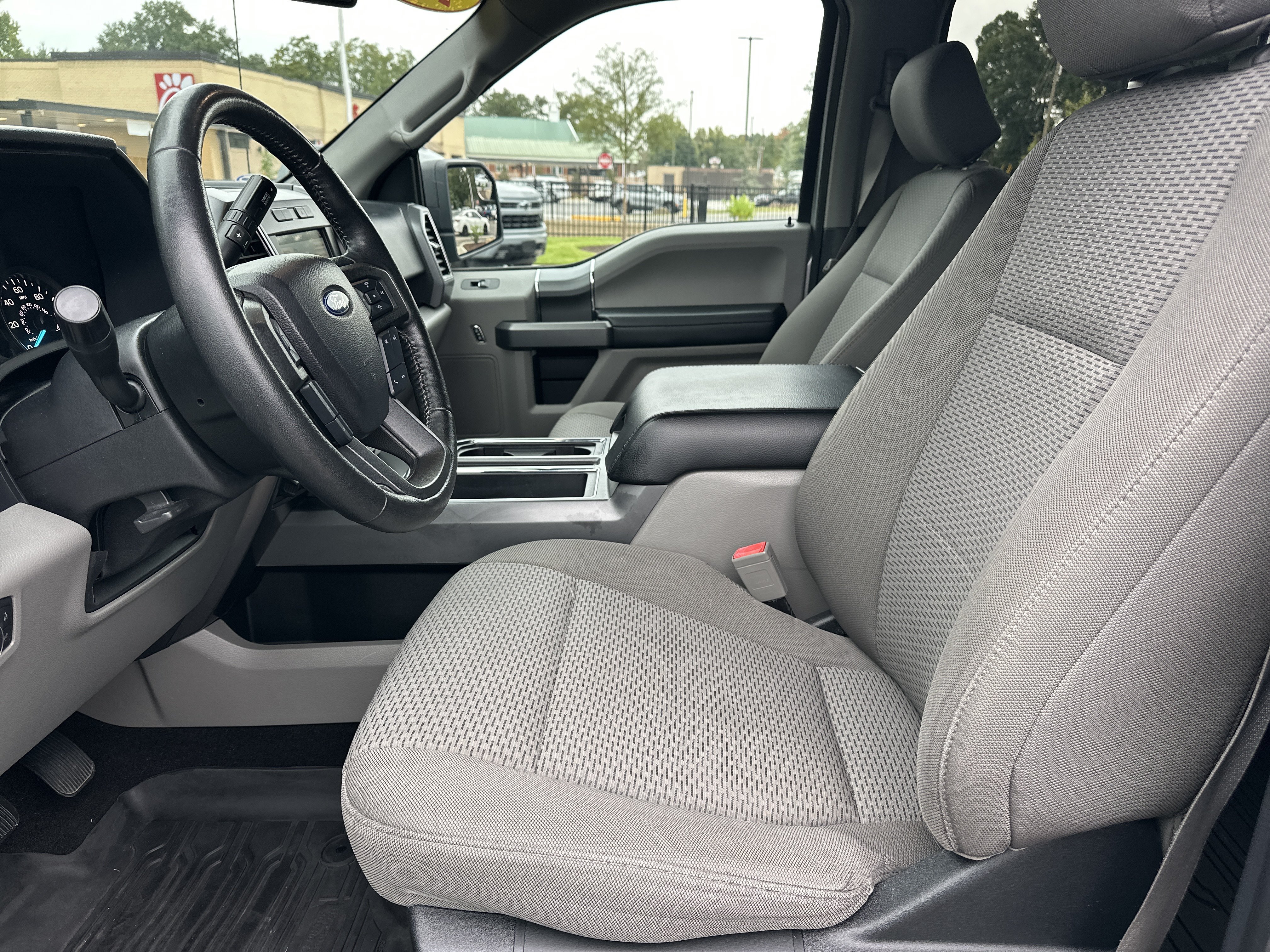 Used 2019 Ford F150 XLT w/ Equipment Group 302A Luxury AWD/4WD image 10