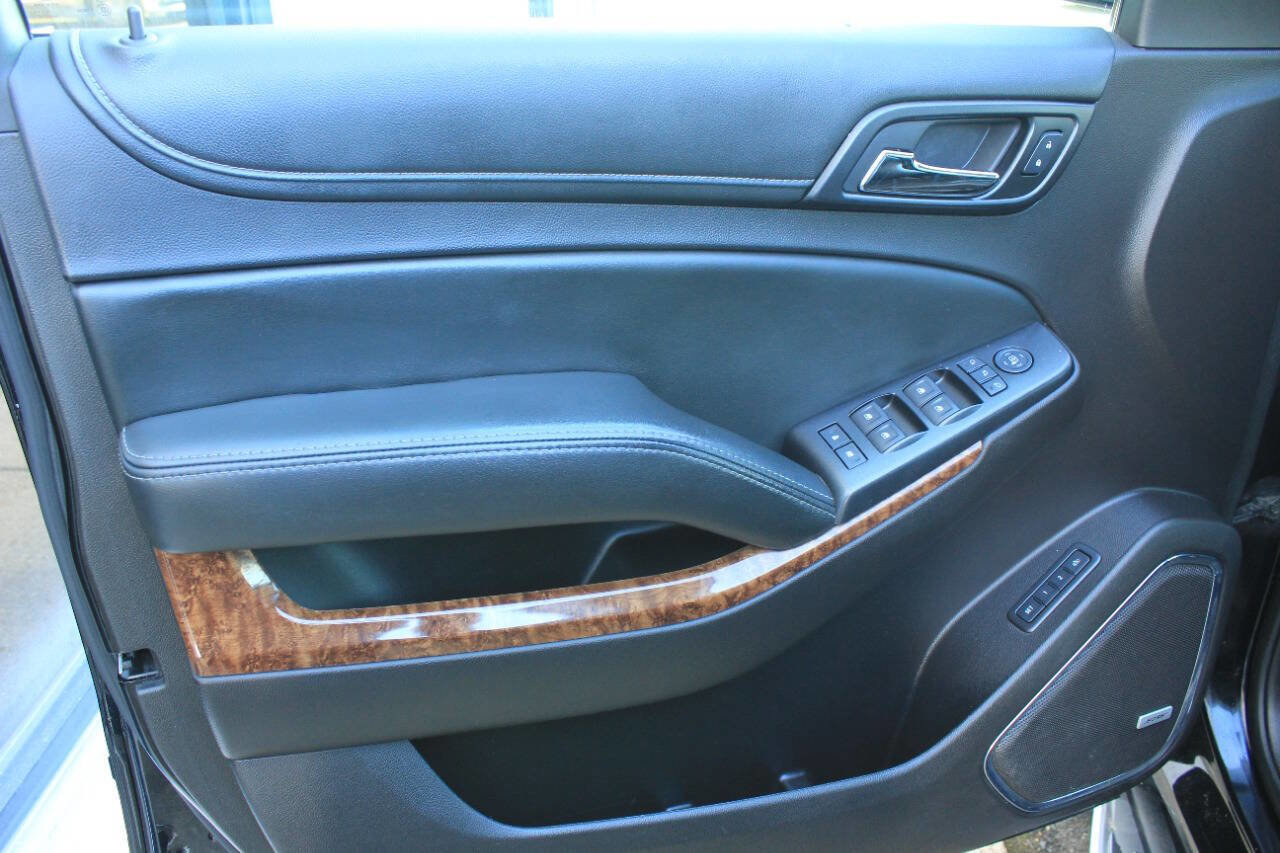 Used 2016 Chevrolet Tahoe LTZ image 12