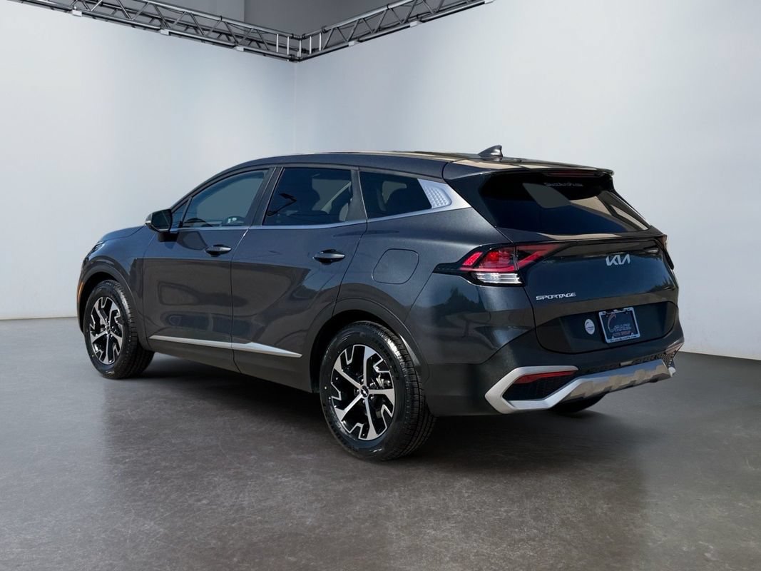Used 2023 Kia Sportage EX FWD image 7